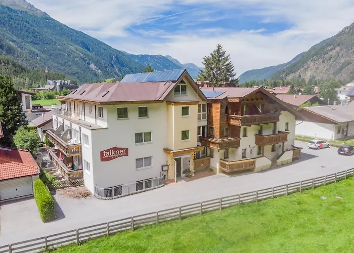 Falkner-11 By Interhome *