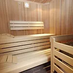 Falkner-11 By Interhome Daire